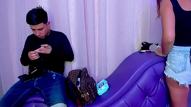 Yourslust_ Live XXX Chat