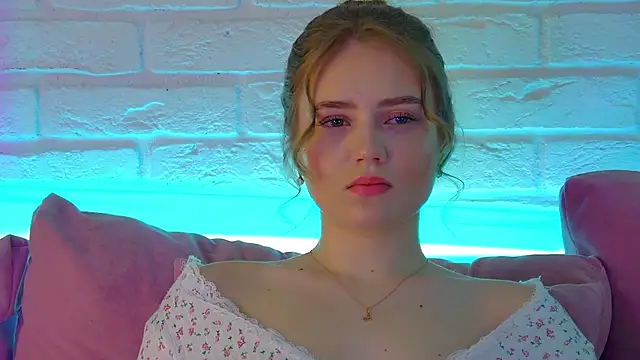 SelinSwarovski: απευθείας συνομιλία ΧΧΧ