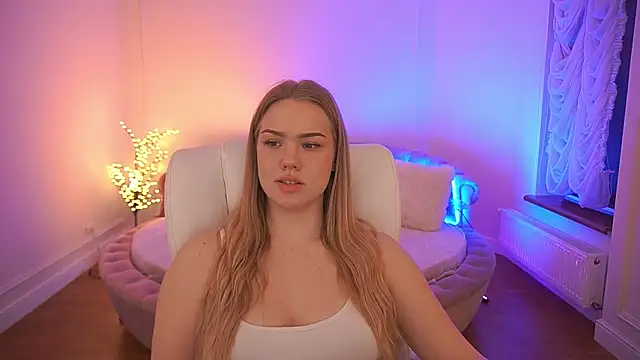 XXX chat uživo modela CelesteNoir