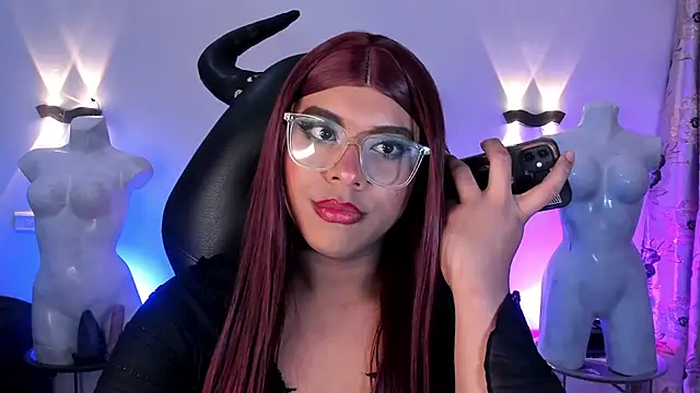 Онлайн чат XXX Emili_Roux