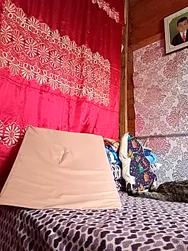 NanitaFun Adlı Modelin Canlı XXX Sohbeti