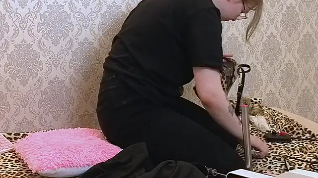 LesleyMil – Naživo XXX chat