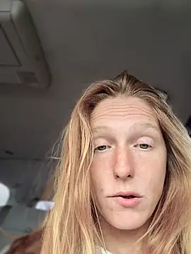 Živý XXX chat GoldenFlameGoddess