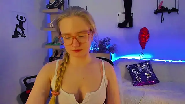 Czat XXX na żywo – NancyHottie