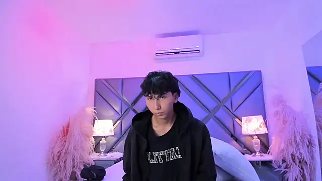 Živý XXX chat Milan_LewisS