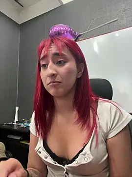 JuliethaDemon_ 现场XXX聊天