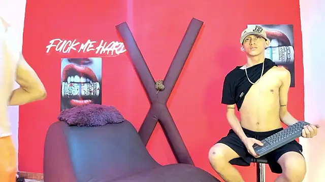 Živý XXX chat BOYS_PLAY