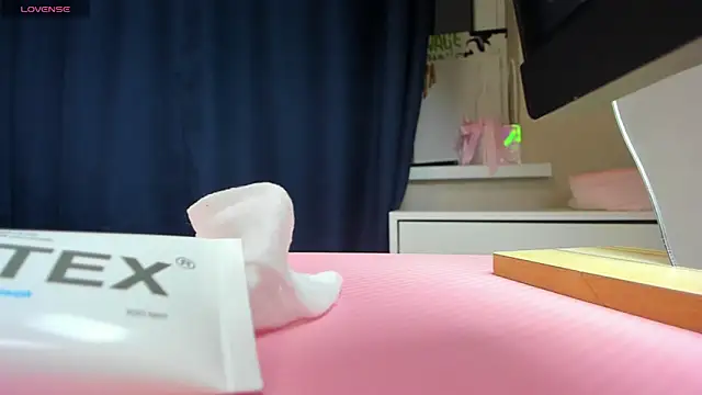 BritneyLixn Live XXX chat