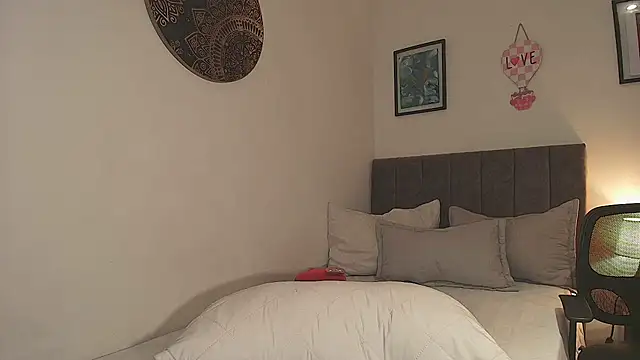 Dhalila_ Chat XXX in diretta