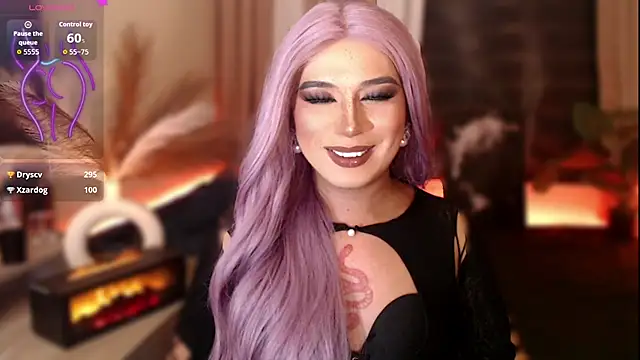 mslilly_croft Show in webcam