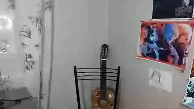 MilaTyan Chat XXX in diretta