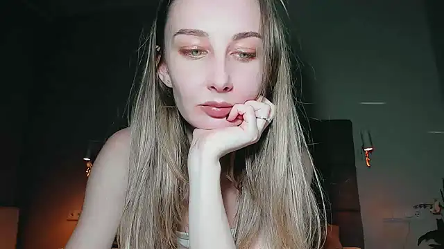 Maiami000's Live XXX Chat