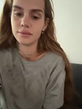 EmiliaCatalina Chat XXX in diretta