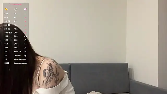 GuyedTheobid's Live XXX Chat