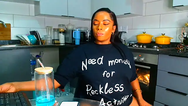 Lalakin900 Live XXX-chat