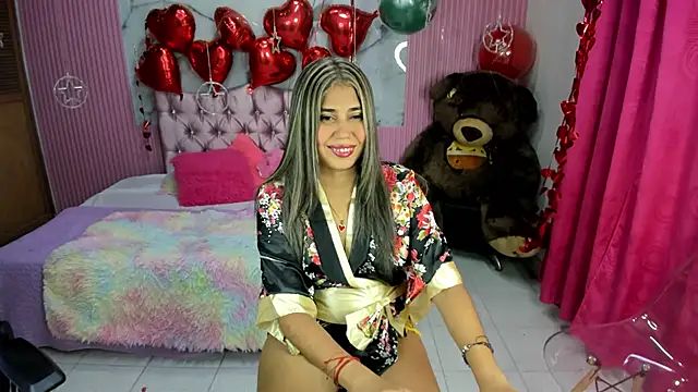 Mindy_19: онлайн-секс-чат