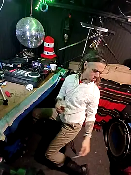 AllucyLu – webcam-show