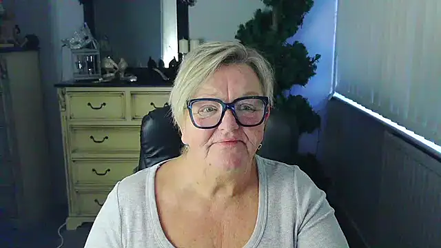 Živý XXX chat BridgetBlueEyes