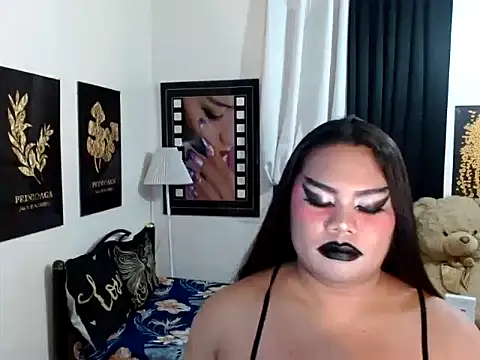 TSbrianaHugeCock Adlı Modelin Canlı XXX Sohbeti