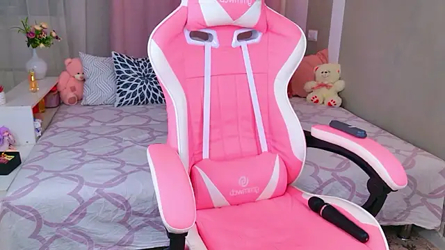 popjenny Adlı Modelin Canlı XXX Sohbeti