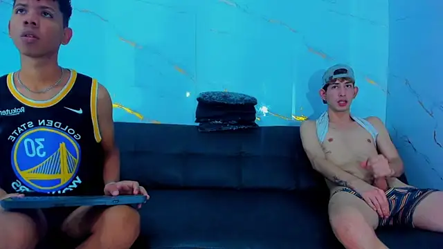 Spicy_guys Webcam Show