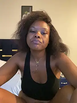 Dellah27 élő XXX-chatje