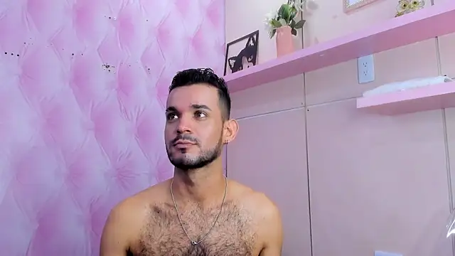 Chatroom XXX en direct de EthanGrey