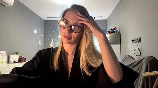 Онлайн чат XXX SoftnessMila