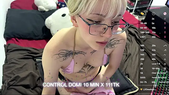 Chat +18 de Cloe_five ao vivo