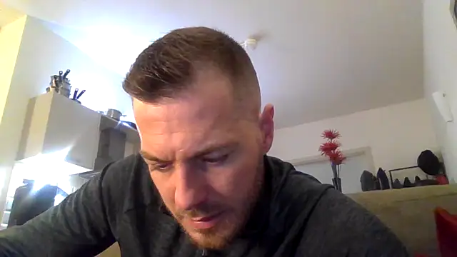 Chat XXX ao vivo de cheekycherryx