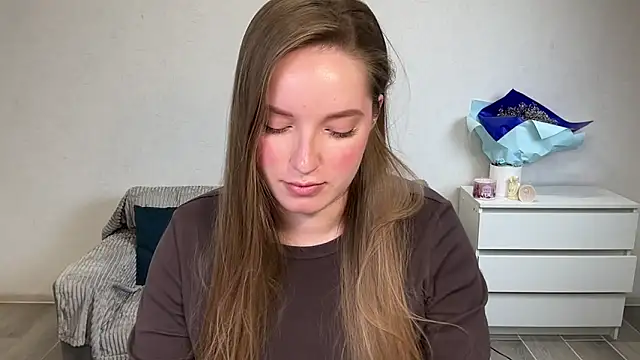 EvaMaddison: онлайн-секс-чат