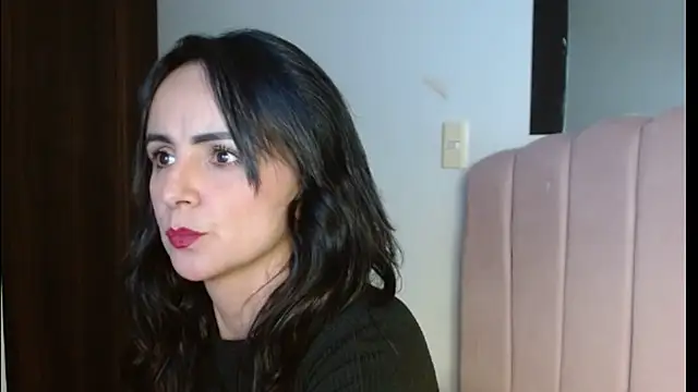 Czat XXX na żywo – Juliana__lx