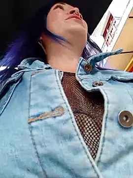 sophie_banger élő XXX-chatje