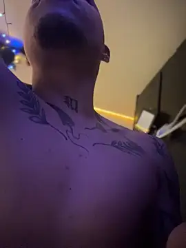 AlphaMasterXxx 现场XXX聊天