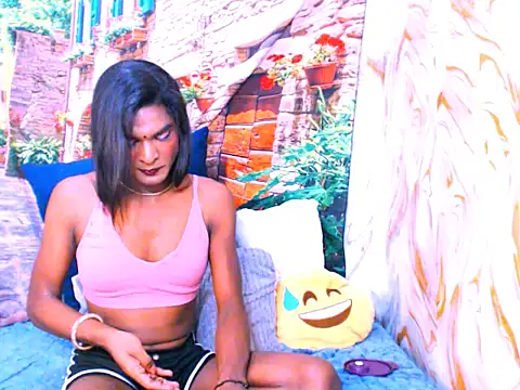 spicybarbieのライブXXXチャット