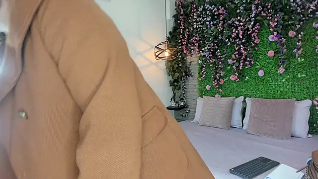 SarahDeyvis élő XXX-chatje