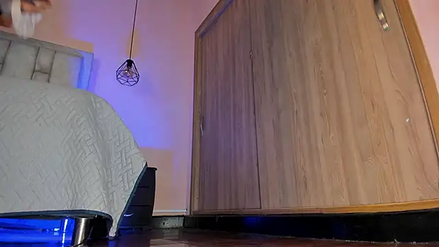 Stefhanyblow élő XXX-chatje