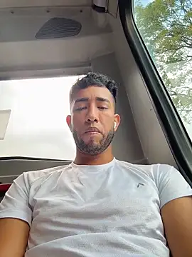 Chatroom XXX en direct de liam_bronw