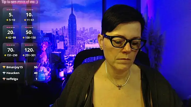 ninarandmannのライブXXXチャット