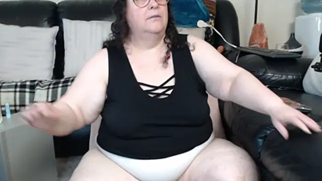 Juicy_Julie469 webkamerás műsora