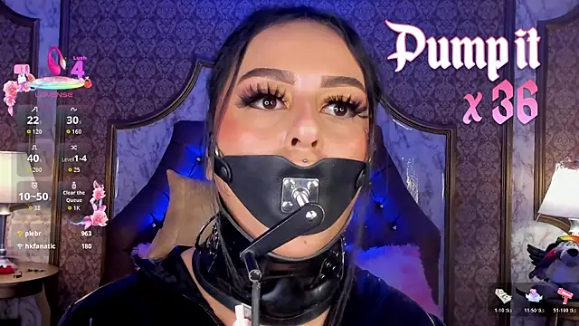 SoffiQueen Chat XXX in diretta