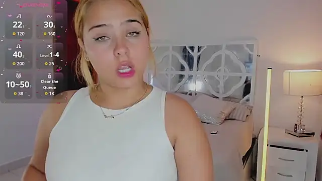 Živý XXX chat MikaelaStone