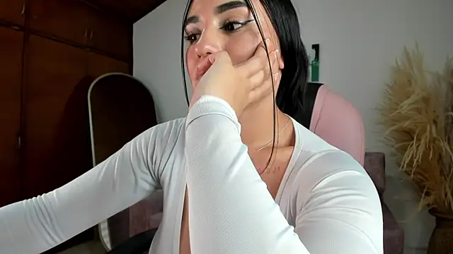 XXX chat uživo modela Alheli_16