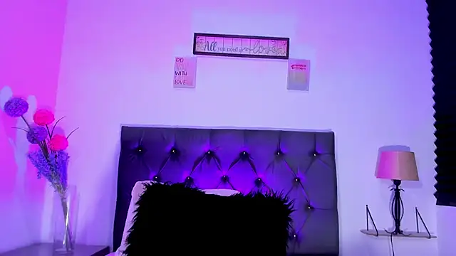 XXX chat uživo modela SagiraBelle