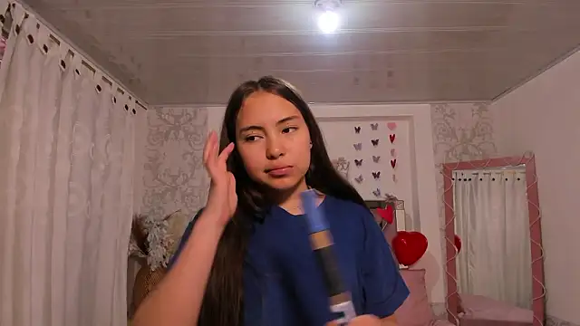 ISABELA_TAY élő XXX-chatje