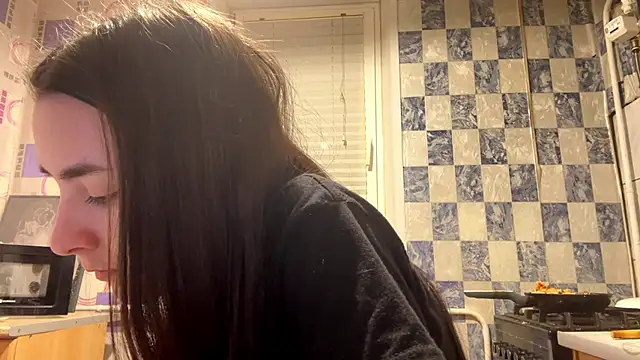 TyraMagna élő XXX-chatje