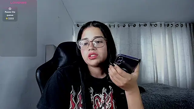 Chat +18 de aliice_walker_ ao vivo