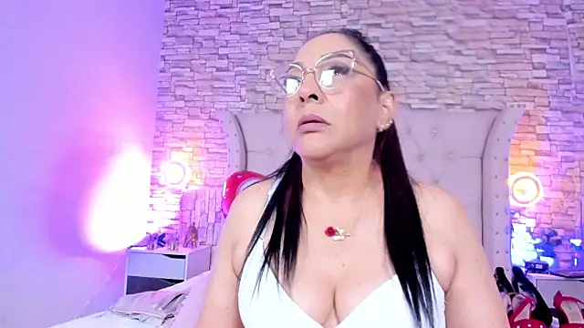 Gina_Myers' Live XXX Chat