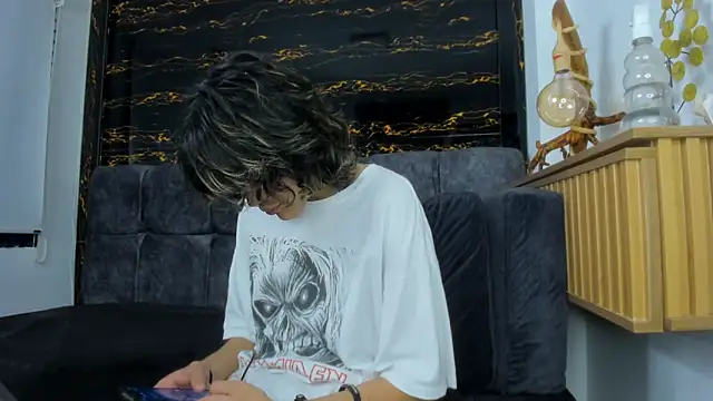 Diamond_twink Chat XXX live