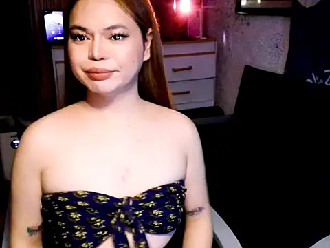 MysteriousXPham webkamerás műsora